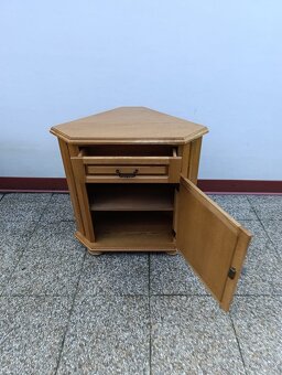 Rustikální skříňka, rohová, nábytek z masívu - 6