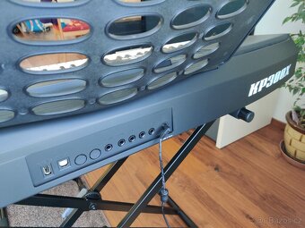 Kurzweil KP300X + K&M 18997 Al stojan + Bespeco SG8EX židle - 6