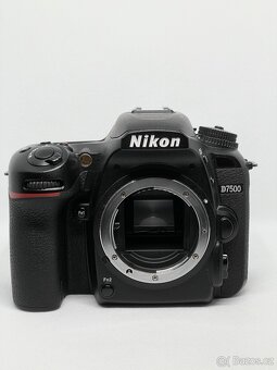 NIKON D7500 | Nikkor 18-140 + Nikkor 85mm f/1.8 - 6