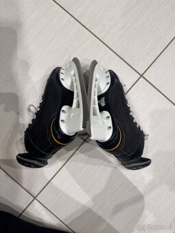 Brusle Bauer Supreme UK Y13,5, EUR 32 - 6