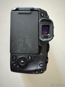 Canon EOS RP s adaptérem EF-EOS R - 6
