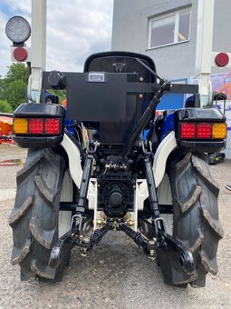 Malotraktor Tauros Z25a - 6