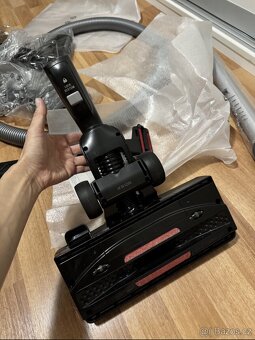 Vysavač Rowenta silence force cyclonic R07260EA - 6