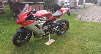 Mv agusta f3 800 - 6