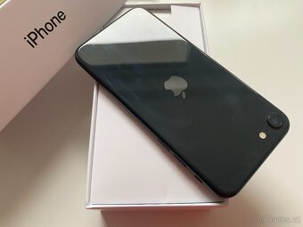 Apple iPhone SE (2020) 64GB Black TOP stav, ZARUKA - 6