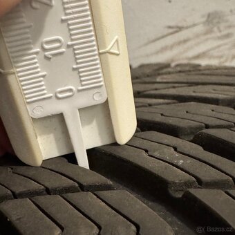 Zimní kola Volvo EX30 245/40 R20 - 6