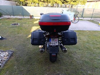 Cestovní motorka Yamaha FJR 1300 - 6