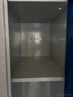 Šatní skříňka plechová - 6