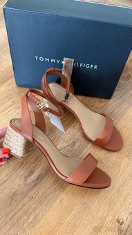 Dámské kožené sandály Tommy Hifiger 39 - 6