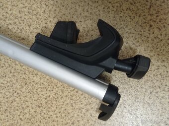 Příčníky Thule Wingbar 961 (118 cm) + patky 757 (na hagusy) - 6