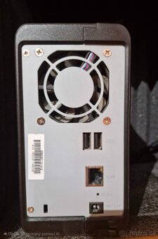NAS Fujitsu dvoudiskovy typ Q700 - 6