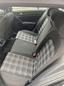 Volkswagen Golf VII GTD - 6