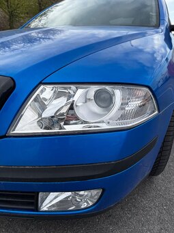 Přední světla - Škoda Octavia 2 před faceliftem - 6