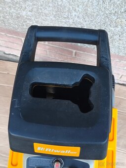 Prodám elektrický Válcový drtič Riwall PRO -2800 W. - 6