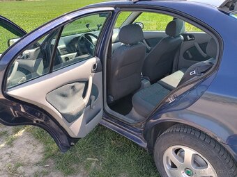 Škoda octavia 1.6 74kw AKL 1999 - 6