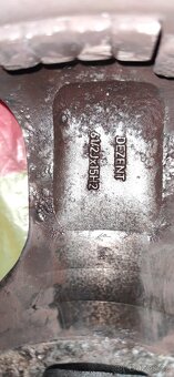 Al kola z Nissanu Almera Tino V10, R15 x 6 1/2 J, ET40 - 6