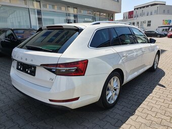 Škoda Superb iV Combi Style 1.4TSI 160kW DSG 56tkm Virtual - 6