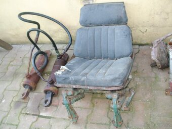 pístnice velké - 6