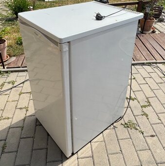 Prodám lednici Whirlpool ARC 0060 – plně funkční - 6