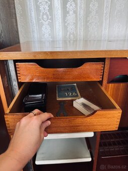 Krásný, původní a funkční šicí stroj Minerva - 6