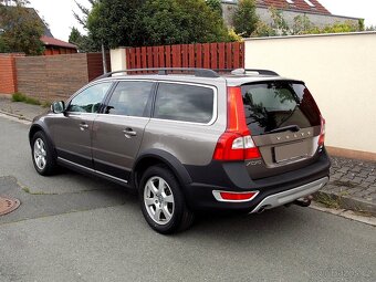 2011 Volvo XC70 2,4 D5 4x4 151kW s manuální převodovkou - 6