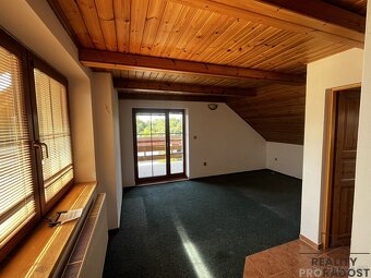 Apartmány s bydlením Podhradní Lhota - 6