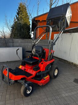 Komunální traktor Kubota GZD15HD - 6