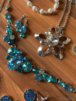 Sbírka bižuterie se Swarovski + stříbrné šperky, dětské náuš - 6