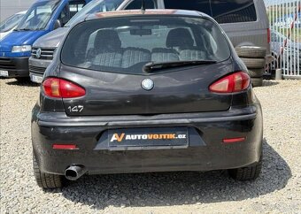 Alfa Romeo 147 1,9 JTD nafta manuál 85 kw - 6