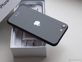 Apple iPhone SE (2020) 64GB Black TOP stav, ZARUKA - 6