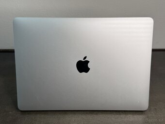 MacBook Pro 13'' 2020 / i5 / 16GB / 512GB SSD / Silver - - 6
