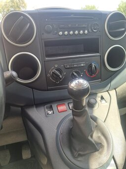 Peugeot Partner 1.6i 66kW 197000km - 6