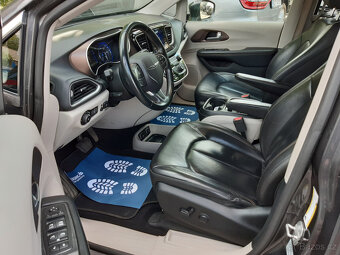 Chrysler Pacifica 3,6L V6, 7míst, kůže, kamera, tažné, LPG - 6