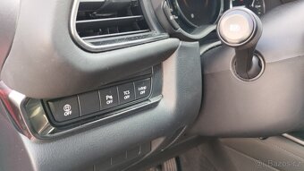 CX-30 Plus 2.0G122 původ ČR -1.majitel 91.tkm - 6