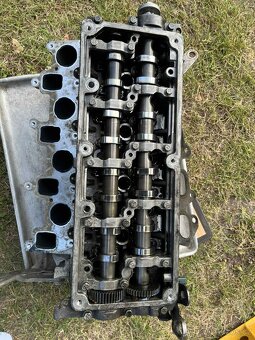 Hlava motoru Superb2 2.0 CFGB 03L.103.373.J - 6