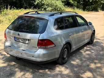 Volkswagen Golf 5 2009 rok - 6