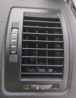 prodám výdechy topení do Škody Octavie 2 - 6