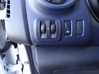 Opel Vivaro 1,6 dCi 92 kW L2H1,6míst,1x maj. nyní po servisu - 6