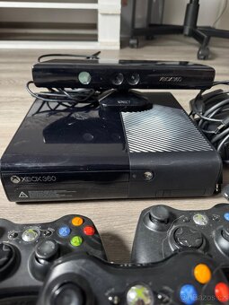 Xbox 360 + kinect a plus ovladače - 6