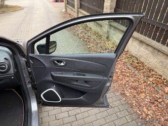 Renault Captur 1.5 dCi Initiale Paris (A6) - 6