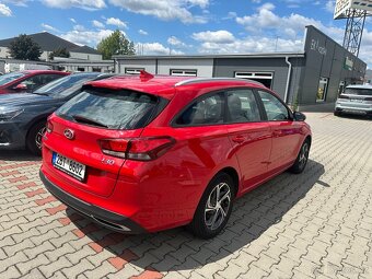 i30 kombi 1,5i 81kW - výbava Comfort 16´´ - km: 44.700 - 6