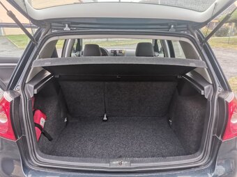 Volkswagen Golf - 6