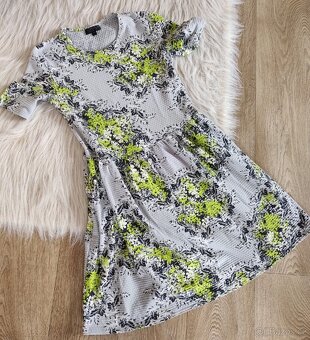 Květované bavlněné šaty - M - 6