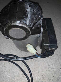 Oběhové čerpadlo Grundfoss UPS 25-70 130 - 6