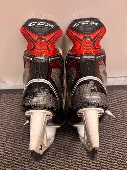 BRUSLE CCM JETSPEED FT1  vel. 41/6,5 D - 6