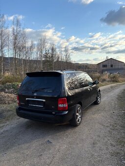 KIA CARNIVAL 2.9CRD - 6