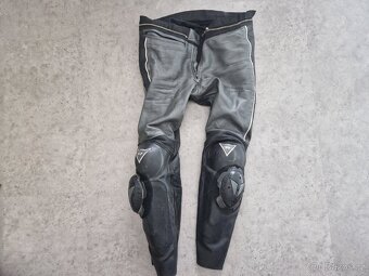 Prodám použitou dvojdílnou kombinézu Dainese - 6