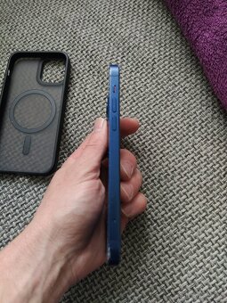iPhone 12 - 6