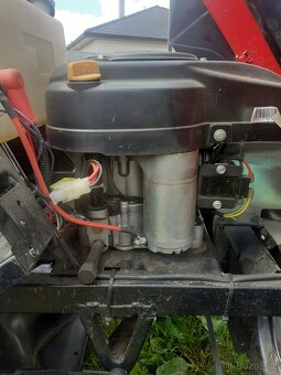 Zahradní traktor Mountfield TM 40. Dohoda V perf. stavu. - 6