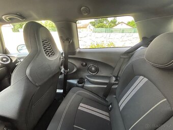 Mini Cooper JCW F56 2.0 (231 k, Automat, 2018) – TOP výbava - 6